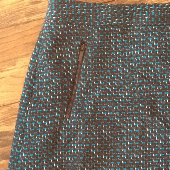 Halogen skirt - Picture 2 of 5